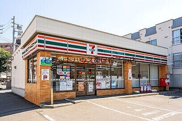 画像17:セブンイレブン東札幌5条店 247m