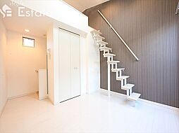 オーフォレスト 107 2階1Kのリビング/ダイニング