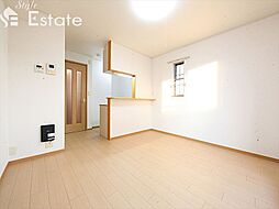 サンローレル 201 2階1LDKのリビング/ダイニング