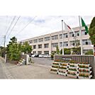 中学校「江南市立宮田中学校まで1149ｍ」南西隣接