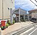 周辺：和泉伏屋郵便局 690m