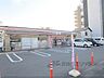 周辺：セブンイレブン　亀岡駅前店まで350メートル