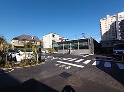 28 / 38