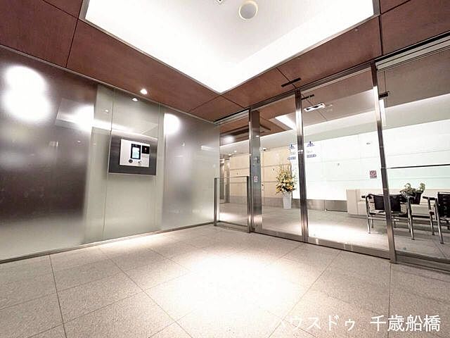 エントランス パークホームズ千歳烏山ヴィステージ 2階/-