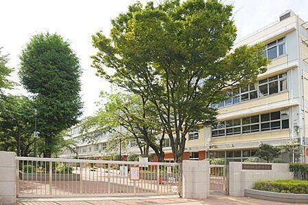 世田谷区立三宿中学校 1000m