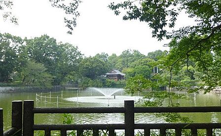碑文谷公園 900m