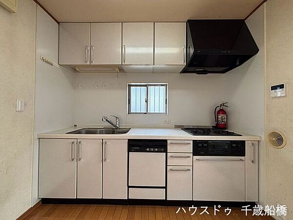 キッチンを拡大表示