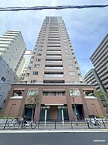 クロスレジデンス大阪新町  ｜ 大阪府大阪市西区新町1丁目（賃貸マンション1LDK・4階・47.33㎡） その1