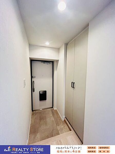 明るく広々した玄関は、帰ってきたときにホッとする空間♪