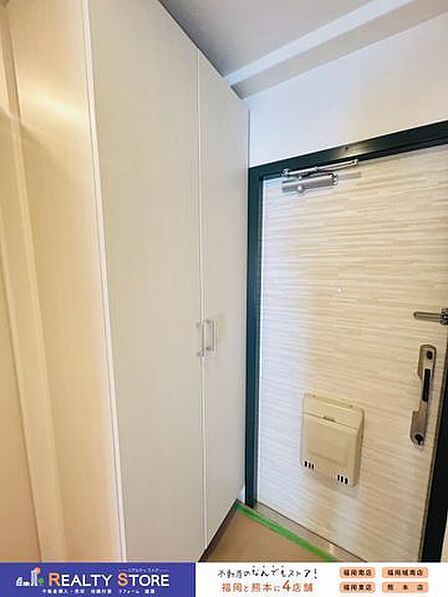 収納完備で族分の靴やアウトドア用品もスッキリ収納できます♪