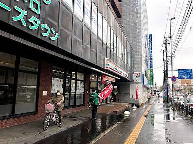 周辺
