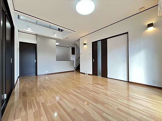 リビング/ダイニング 三重郡川越町当新田　中古一戸建て