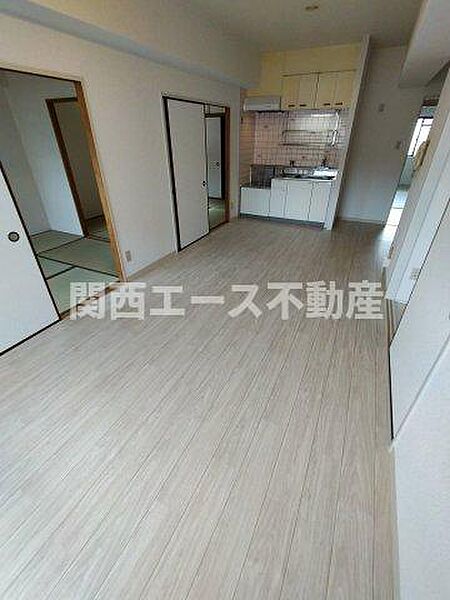 シャトー辰巳 ｜大阪府八尾市青山町4丁目(賃貸マンション4LDK・2階・73.40㎡)の写真 その8