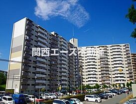 大阪府吹田市山田西1丁目（賃貸マンション2LDK・9階・55.67㎡） その1