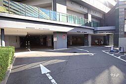 駐車場の出入り口