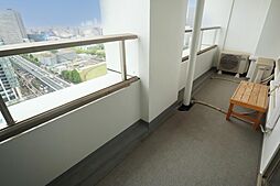 バルコニー22階部分なので日当たり、風通し良好です。