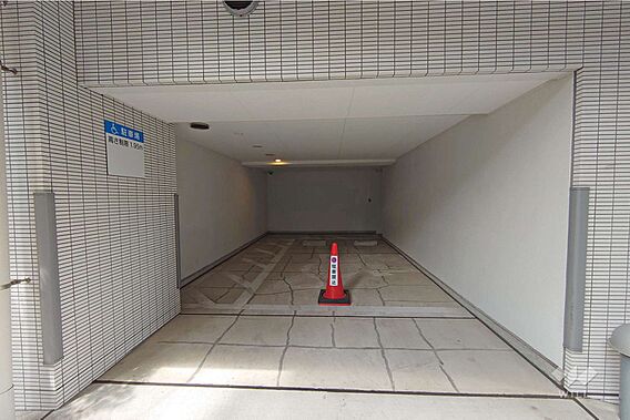敷地内駐車場（...