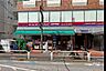周辺：まいばすけっと(下北沢南口店)の外観