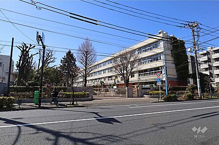 三宿中学校[公立]の外観