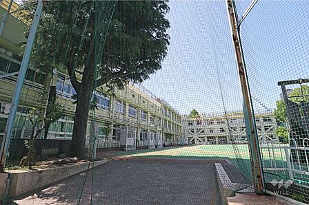 猿楽小学校[公立]の外観