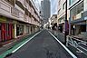 その他：敷地北西側の前面道路（北東側から）