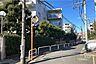 その他：敷地北東側の前面道路