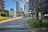 駐車場：駐車場の出入り口