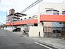 周辺：【東羽衣こども園】徒歩9分。幼保連携型認定こども園。全園児を対象とした音楽に親しむ保育や、3〜5歳児を対象としたリトミックなど、跳び箱やマット運動などの体育指導など、特色のある保育が行われています。