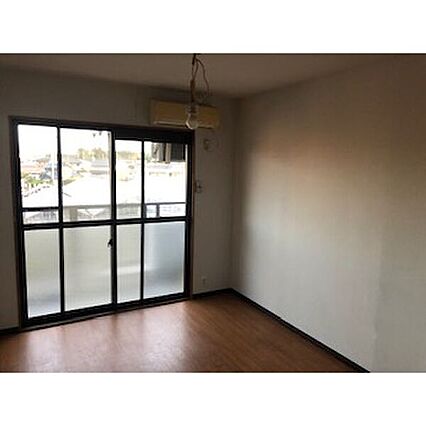 ハイツリバーランド_内装_0