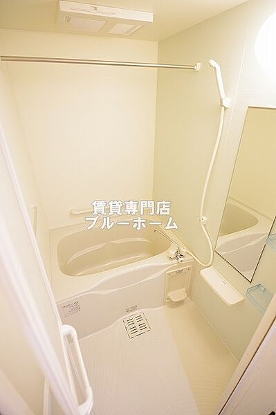 画像6:浴室乾燥付きのお風呂！