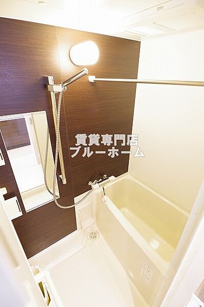 画像6:浴室乾燥付きバスルーム！