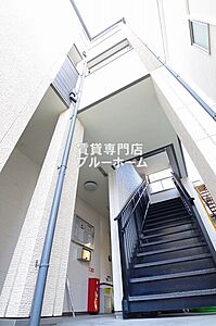 外観：木造3階建ての物件です！