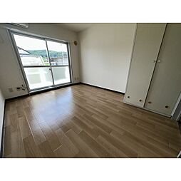 JR小海線 龍岡城駅 3.2kmの賃貸マンション