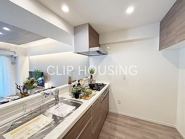 キッチン ヴィルヌーブ西八王子 1階/-