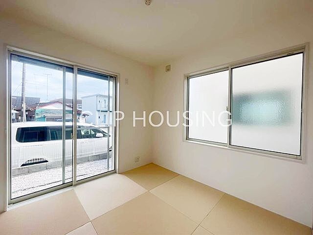 室内 八王子市諏訪町