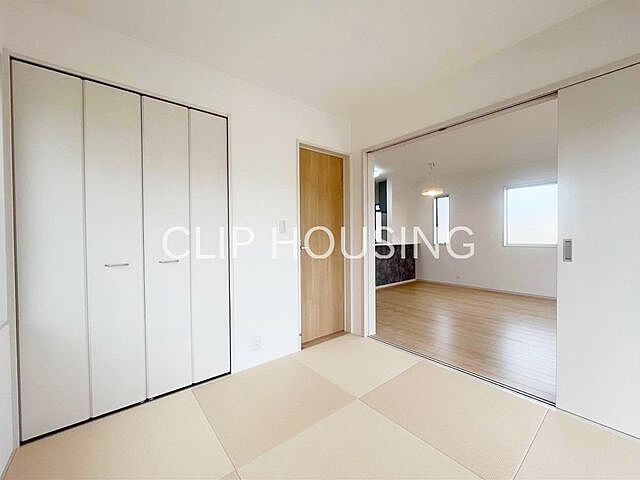 室内 八王子市諏訪町