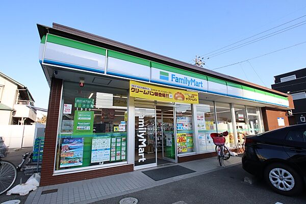 画像22:ファミリーマート　名古屋塩付通店