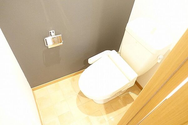 画像15:温水洗浄暖房便座トイレ