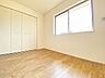 洋室：階段の上り下りの負担のない1階の洋室は、幅広い世代に優しいお部屋です。