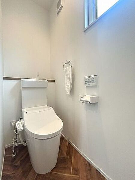 トイレを拡大表示
