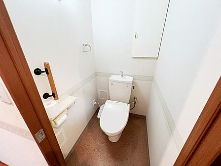 ほっと安らげるトイレ空間です。