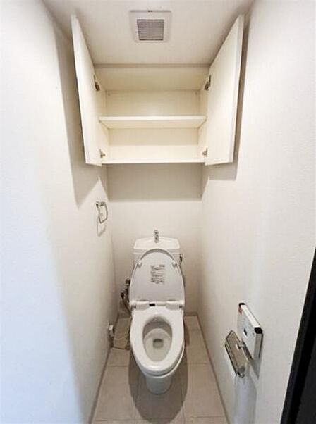 ほっと安らげるトイレ空間です。