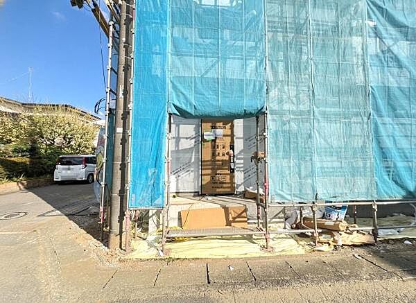 玄関を拡大表示