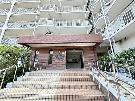 エントランスです。皆様やお客様をお出迎え致します。