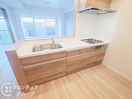 対面式キッチンで、ご家族とお話しながらお料理ができる楽しい空間です