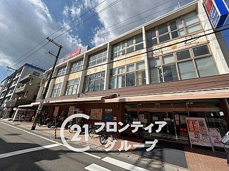コープ夙川 徒歩7分。 490m
