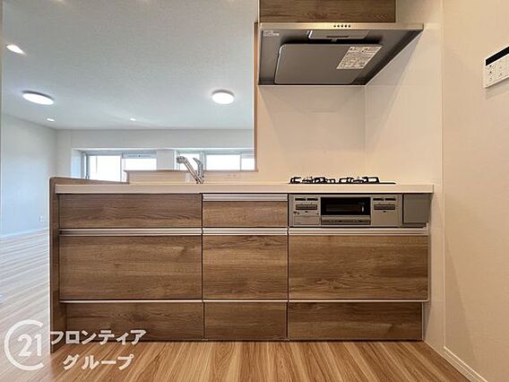 対面カウンター...