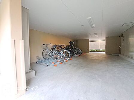 マンションの共有部分は、趣があり、住む人に安心感と温かみを提供する心地よい空間です!
