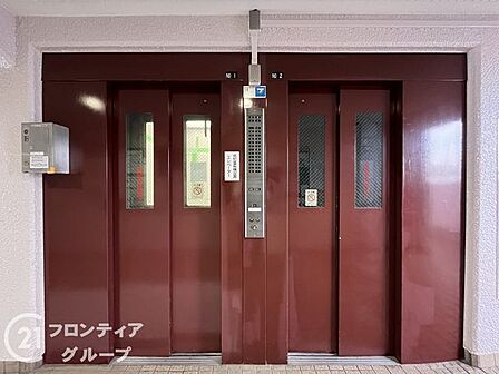 マンションのエレベーターは、快適でスムーズな移動を提供し、住む人の利便性を高める重要な設備です!