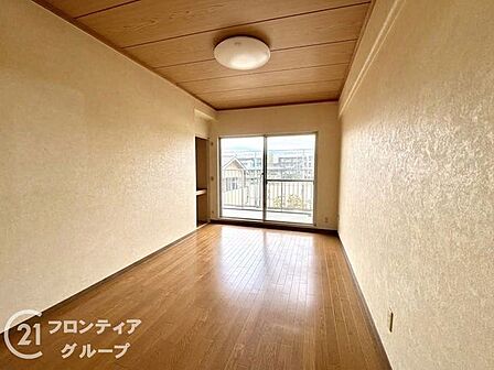 エリアの特性や周辺環境についての情報提供も行っています。物件だけでなく、地域の暮らしやすさも含めてご確認いただけます